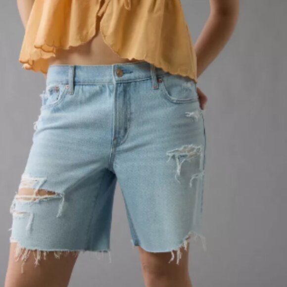 American Eagle 8" Strigid Ripped Perfect Denim Bermuda Short - Picture 1 of 4